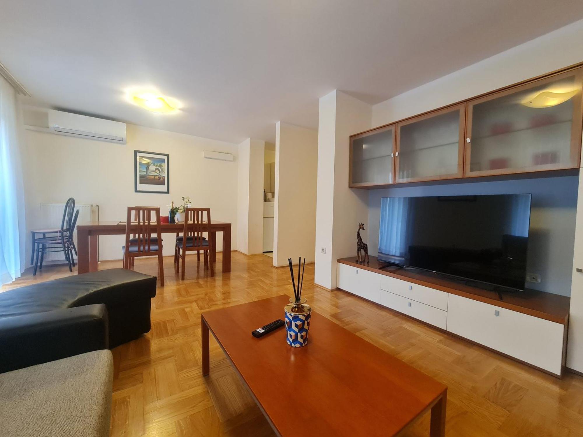 Sfinga Verudela - M Apartman Pula